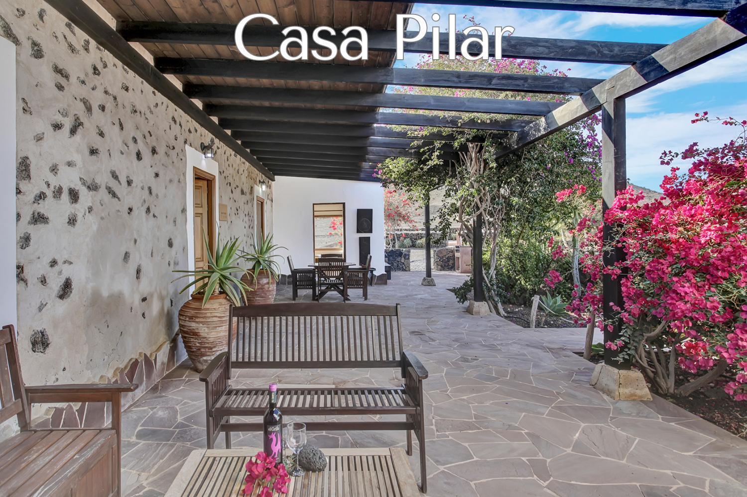 Casa Pilar, Aurora Y Tarabilla En Finca Ecologica Тегитар Экстерьер фото